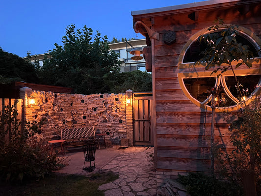 Natuurlijke muur van diverse materialen